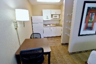 Mainstay Suites Knoxville - Cedar Bluff Rom bilde